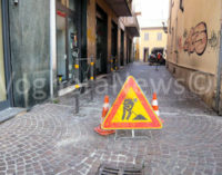 VOGHERA 16/10/2015: Gimkana delle auto in via Topia. Installati i parapedoni