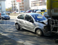 VOGHERA 05/11/2015: Scontro in città. Auto tampona cisterna. Un ferito