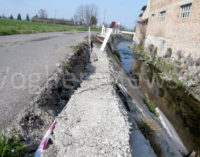 VOGHERA 24/03/2016: Ancora guai per il Cavo Lagozzo. (FOTO VIDEO) Dopo gli odori e gli straripamenti ora è arrivato il cedimento di una sponda (rifatta appena 2 anni fa)