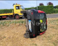 VOGHERA 21/07/2016: Il tamponamento. Poi l’auto si ribalta nel campo