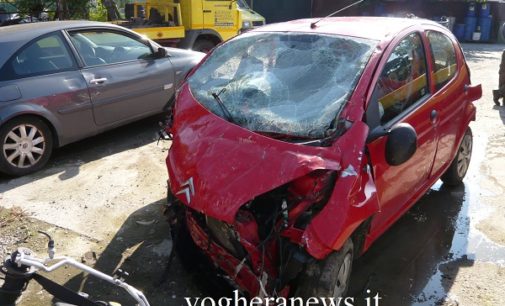 RIVANAZZANO 21/10/2016: Fuori strada nella notte (AGGIORNAMENTO). Auto decolla e si schianta contro una recinzione. Ferite due giovanissime