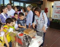 VOGHERA 22/05/2017: Scuola. La primaria De Amicis partecipa al concorso del Centro Commerciale Montebello “L’unione fa la forza”