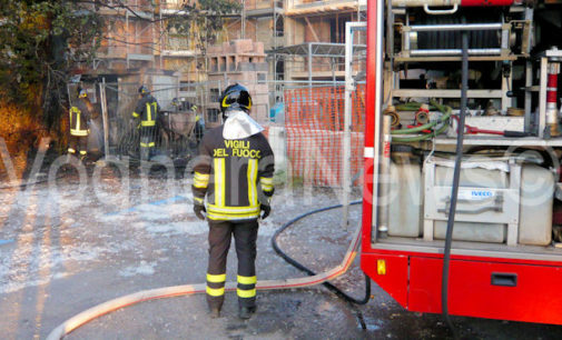 VARZI 07/12/2017: Incendio dal camino. I pompieri di Voghera salvano dalla distruzione un’abitazione intaccata dalle fiamme