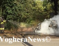 VOGHERA 22/11/2018: Paura in via Lomellina. Auto in fiamme al distributore. Benzinai coraggiosi intervengono, evitano il peggio ma restano intossicati