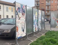 VOGHERA 10/04/2019: Pannelli elettorali in piazza Fratelli Bandiera: “Brutti e pericolosi”