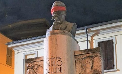 VOGHERA PAVIA 18/10/2019: No alla censura, CasaPound imbavaglia le statue di Voghera e Pavia