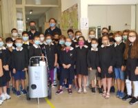 VOGHERA 21/09/2020: Scuola e coronavirus. Due classi in quarantena. Intanto l’IC Pertini riceve in donazione tre apparecchi per sanificare gli ambienti