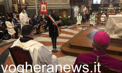 VOGHERA 08/02/2021: Nuovi Parroci. La sindaca Garlaschelli. “Lavoriamo insieme per “il bene comune”. Grazie monsignor Captini e don Verri