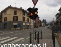 PONTE NIZZA 12/03/2021: Strade. Un semaforo pedonale sulla Sp461 del Penice