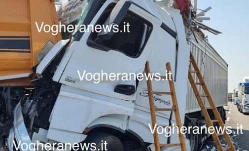 CASTEGGIO 13/11/2024: Incidente mortale sulla A21. Autostrada bloccata in direzione Piacenza