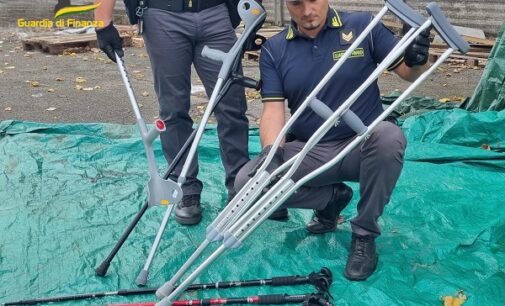 PAVIA 30/07/2024: Contraffazione e sicurezza prodotti. La Finanza sequestra 30.000 giocattoli, dispositivi medici e 3,5 tonnellate di “botti”