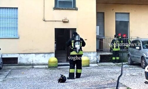 VOGHERA 23/07/2024: Fumo da un appartamento. I vigili del fuoco intervengono ed evitano il peggio