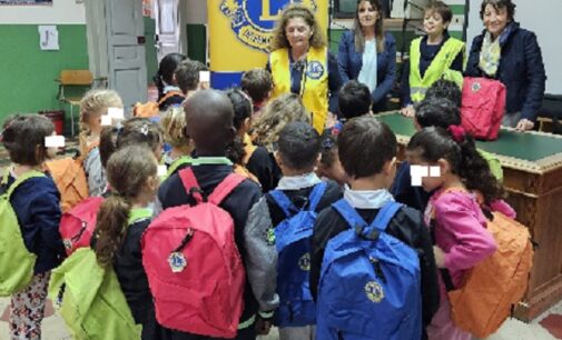 VOGHERA 29/10/2024: “Zaino sospeso”. Il progetto di solidarietà del Lions International per la scuola De Amicis