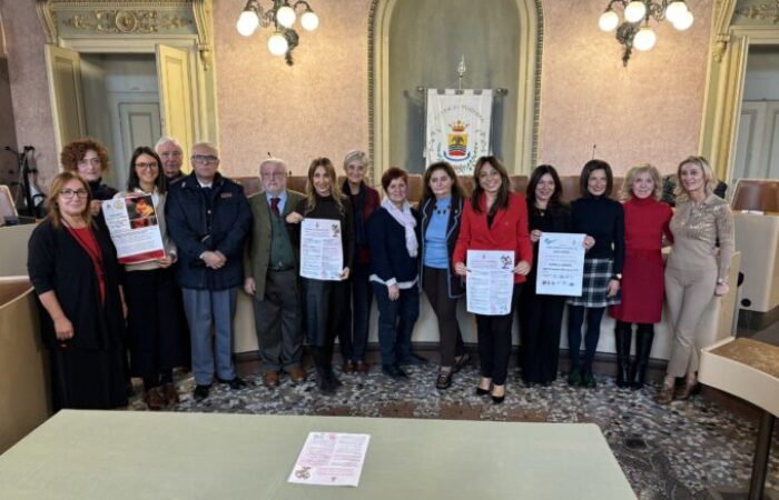 VOGHERA 21/11/2024: Giornata contro la violenza sulle donne. Tante le iniziative in città con amministrazione associazioni e polizia. Eccole!