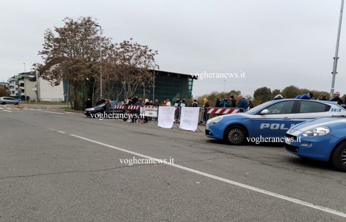 VOGHERA 24/11/2024: Circo con gli animali. Presidio in piazzale Fermi per il rispetto e la tutela degli animali