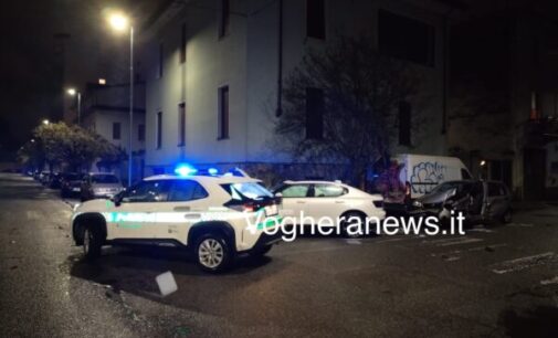 VOGHERA 19/12/2024: Scontro fra auto stasera in città