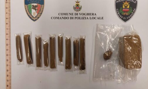 VOGHERA 14/12/2024: Sicurezza. Operazione in città di polizia locale polizia di Stato e carabinieri. Sequestrato dello stupefacente