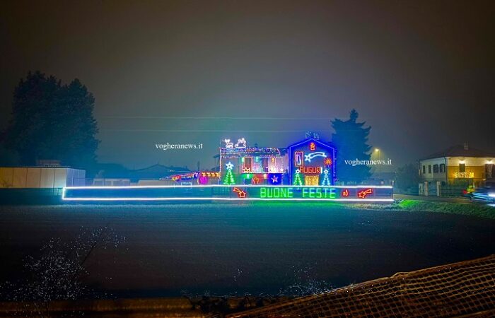 VOGHERA 20/12/2024: Natale 2024. Non poteva mancare la casa super illuminata di via Piacenza