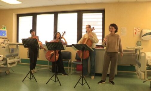 PAVIA 11/02/2025: Amici del San Matteo e GhislieriMusica portano la Musica nei reparti del Policlinico