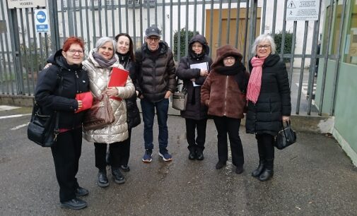 VOGHERA 03/02/2025: “I colori dello Sterminio”. In carcere la rappresentazione per il Giorno della Memoria